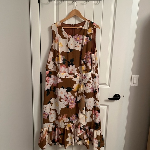 Floral brown and pink dress size 18w - Picture 2 of 5